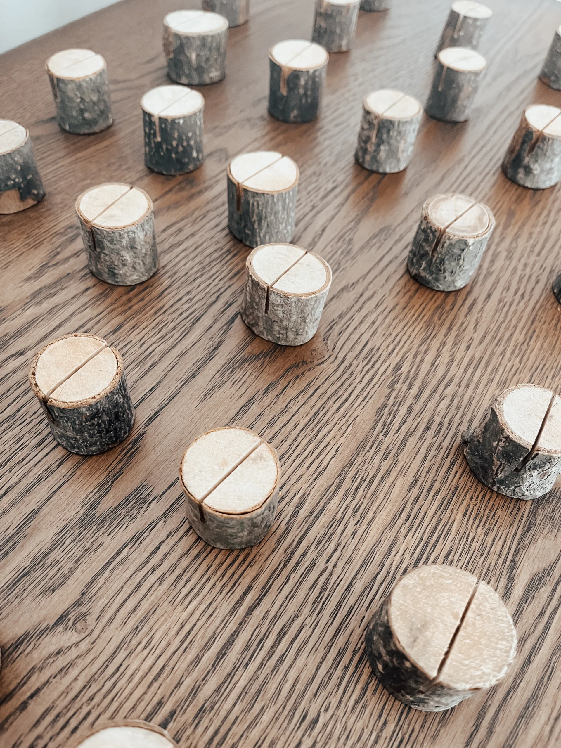Porte-menus ronds en bois – Image 3