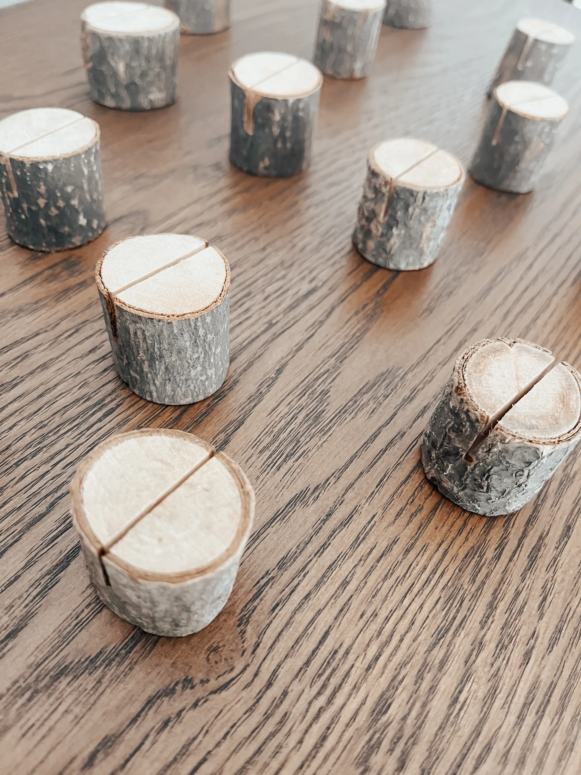 Porte-menus ronds en bois – Image 4