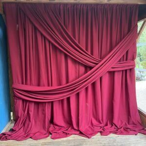Arche drapée